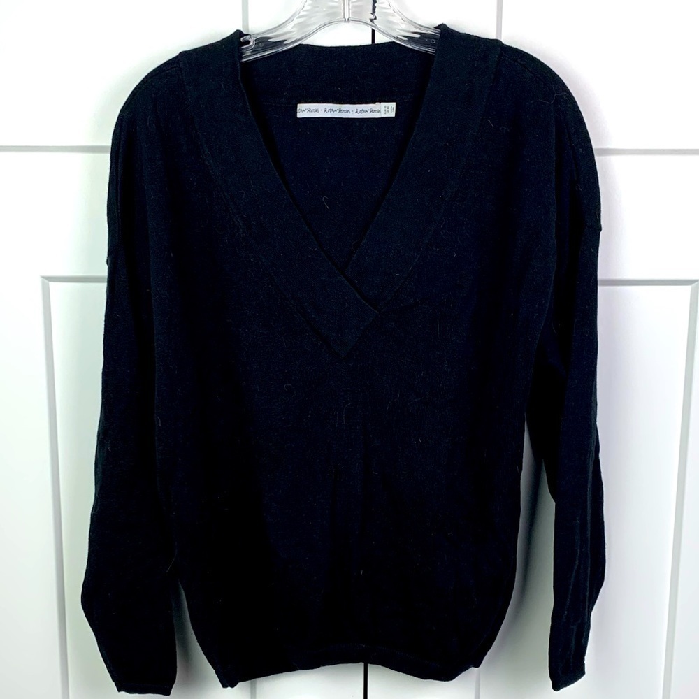 & Other Stories XS Black Linen Blend Sweater V Neck Capsule Minimalist luxury